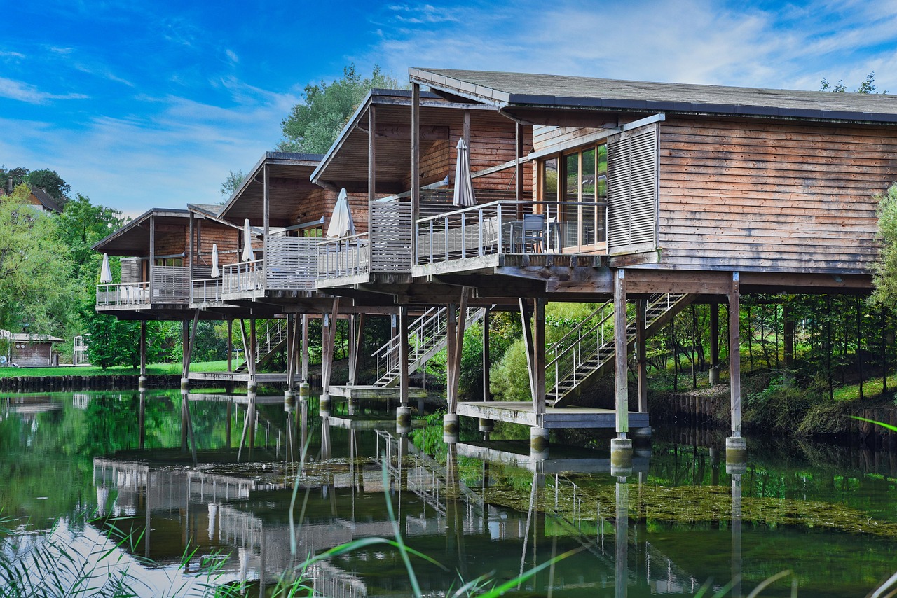 国税庁の確定申告書作成コーナーのウェブサイトを映したパソコンの画面